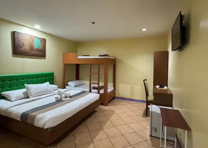 Comfy Mabini Hotel