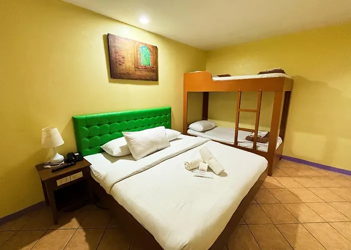 Comfy Mabini 3* Manilla